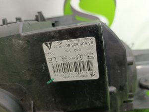 Фара правая CITROEN C6 OEM 9660983480 TD 2006