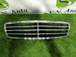 Решетка радиатора MERCEDES-BENZ C203 OEM A20388001839040, A20388002239040 2006