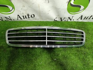 Решетка радиатора MERCEDES-BENZ C203 OEM A20388001839040, A20388002239040 2006