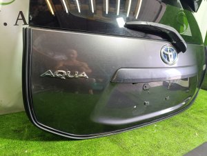 Дверь багажника Color- 1G3 TOYOTA AQUA OEM 6700552D10 NHP10 2012