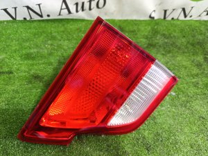 Стоп сигнал правый (внутренний) JEEP GRAND CHEROKEE OEM 57010274AD WK2 2011