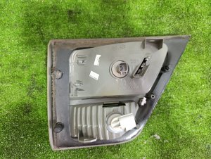 Стоп сигнал правый (внутренний) JEEP GRAND CHEROKEE OEM 57010274AD WK2 2011