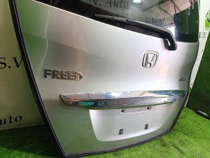 Дверь багажника Color- NH704M HONDA FREED OEM 68100SYYN50ZZ GP3 2010