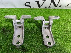 Петли двери передней левой color-A31 5702A006, 5702A005 MITSUBISHI RVR