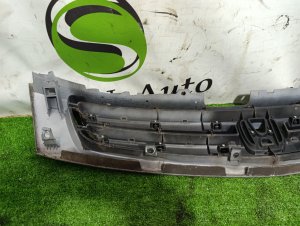 Решетка радиатора HONDA STREAM OEM 71121S7AA0130 RN1 2002