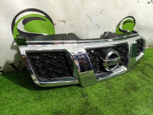 Решетка радиатора 623103UB0A NISSAN X-TRAIL