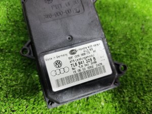 Блок управления фарой VOLKSWAGEN TIGUAN OEM 7L6941329B 5NCCZ 2008