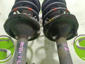 Стойка передняя (пара) NISSAN SERENA OEM 543024N086, 543034N086 PC24 2002