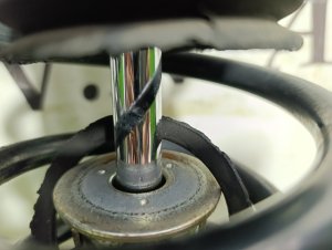Стойка передняя (пара) LEXUS GS460 OEM 4851080435, 4852080182 URS190 2008