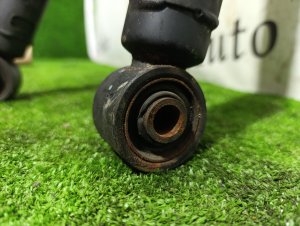 Стойка передняя (пара) LEXUS GS460 OEM 4851080435, 4852080182 URS190 2008