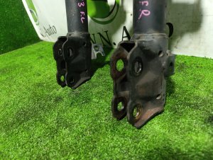 Стойка передняя (пара) SUBARU IMPREZA OEM 20310FG250, 20310FG240 GH3 2010