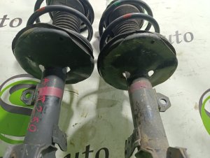Стойка передняя (пара) TOYOTA AVENSIS OEM 4852009860, 4851009A02 AZT250 2007
