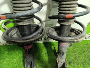 Стойка передняя (пара) TOYOTA AVENSIS OEM 4852009860, 4851009A02 AZT250 2007