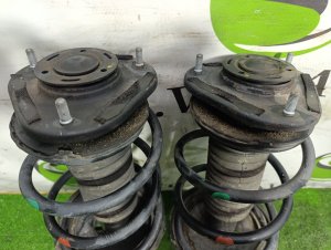 Стойка передняя (пара) TOYOTA AVENSIS OEM 4852009860, 4851009A02 AZT250 2007