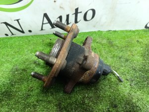 Ступица передняя правая LEXUS GS460 OEM 4355030010 URS190 2008