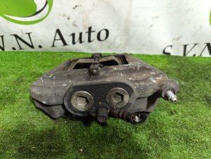 Суппорт передний левый LEXUS GS460 OEM 4775022460 URS190 2008