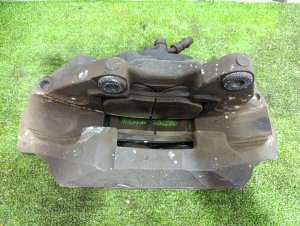 Суппорт передний левый LEXUS GS460 OEM 4775022460 URS190 2008
