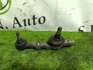 Шаровая опора передняя правая 4333039625 TOYOTA CROWN MAJESTA