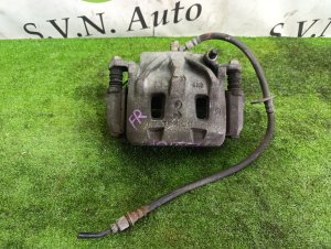Суппорт передний правый 26292AG041 SUBARU LEVORG