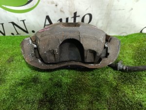 Суппорт передний правый HONDA ODYSSEY OEM 45018S4X003 RA6 2001