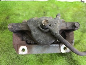 Суппорт передний левый HONDA ODYSSEY OEM 45019S4X003 RA6 2001