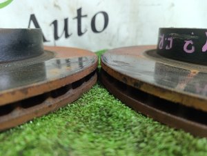 Диск тормозной передний (пара) SUBARU IMPREZA OEM 26300AE071 GH7 2007