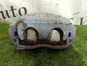 Суппорт передний правый SUBARU IMPREZA OEM 26292FE001 GH7 2007