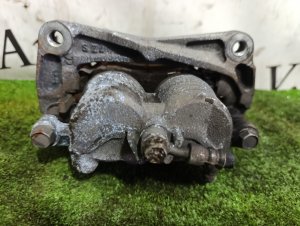 Суппорт передний правый SUBARU IMPREZA OEM 26292FE001 GH7 2007