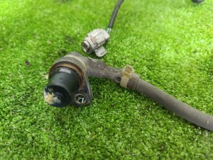 Датчик ABS передний правый TOYOTA ALTEZZA OEM 8954251010 SXE10 2001