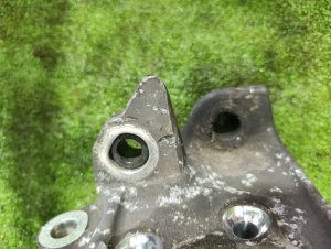 Кулак поворотный передний правый AUDI A4 OEM 8E0407258H 8EBWEF 2005