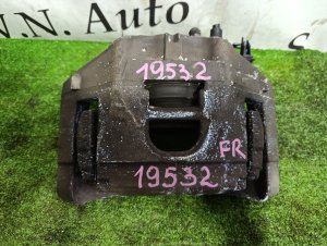 Суппорт передний правый AUDI A4