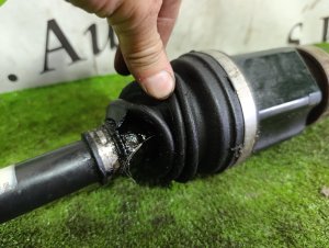 Привод передний правый VOLVO V70 OEM 6G9N3B436 BW 2008