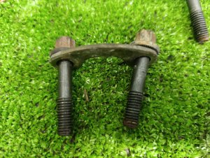 Болт привода BMW 3 SERIES OEM 33217522164, 33207522163 E46 2001