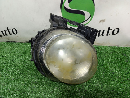 Фара левая YF15