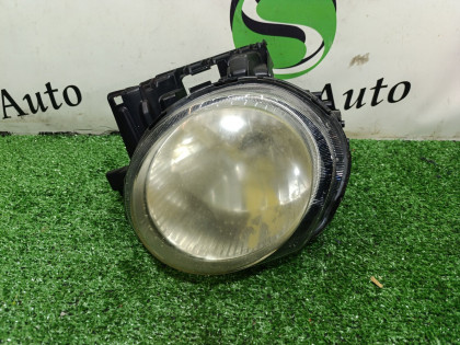 Фара левая YF15