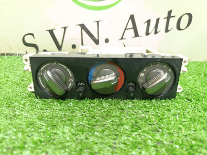 Блок управления климат-контролем T30