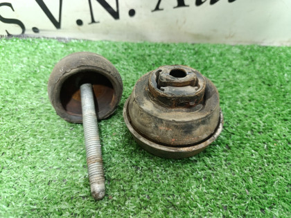 Подушка кузова GMT900