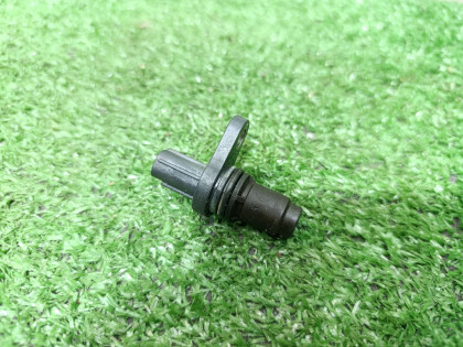 Датчик положения распредвала GRX120