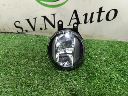 Фара противотуманная передняя, правая NHP10