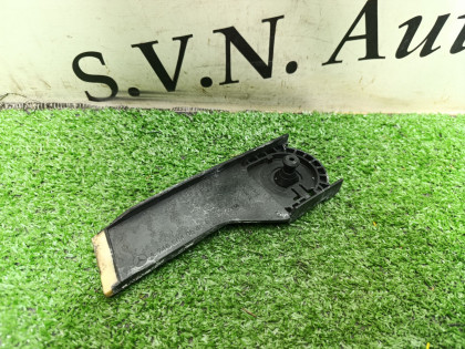 Кронштейн радиатора C117