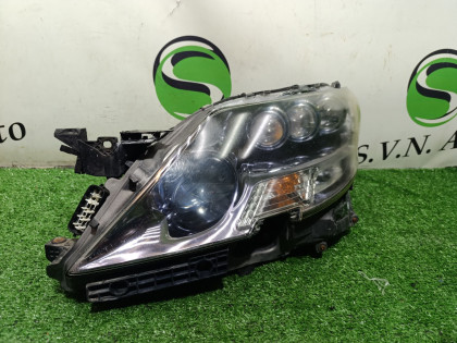 Фара левая UVF46