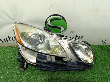 Фара правая GRS190