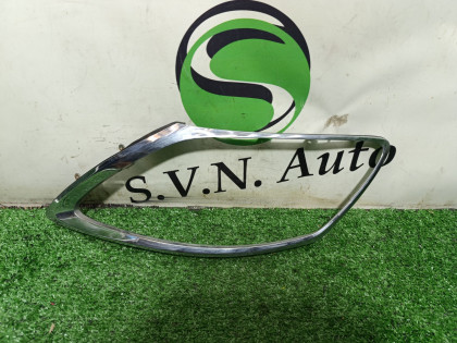 Ободок фары левый GRS190