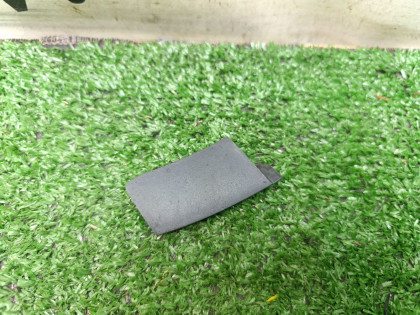 Заглушка бампера GRS190