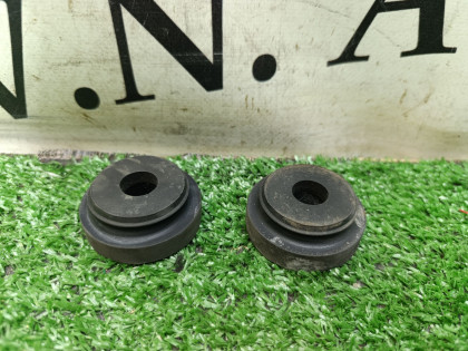 Подушка радиатора (пара) GRS190