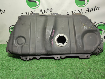 Бак топливный AZR60