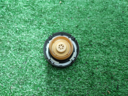 Крышка бензобака RF3