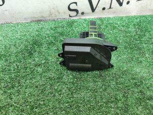 Механизм изменения длины впускного коллектора BMW 3 SERIES E90 2005