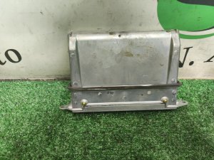 Блок управления двс TOYOTA CROWN MAJESTA OEM 8946530750 UZS187 2004