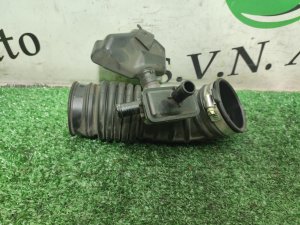 Патрубок воздушного фильтра (левый) NISSAN SKYLINE OEM 2112007030 PV36 2007